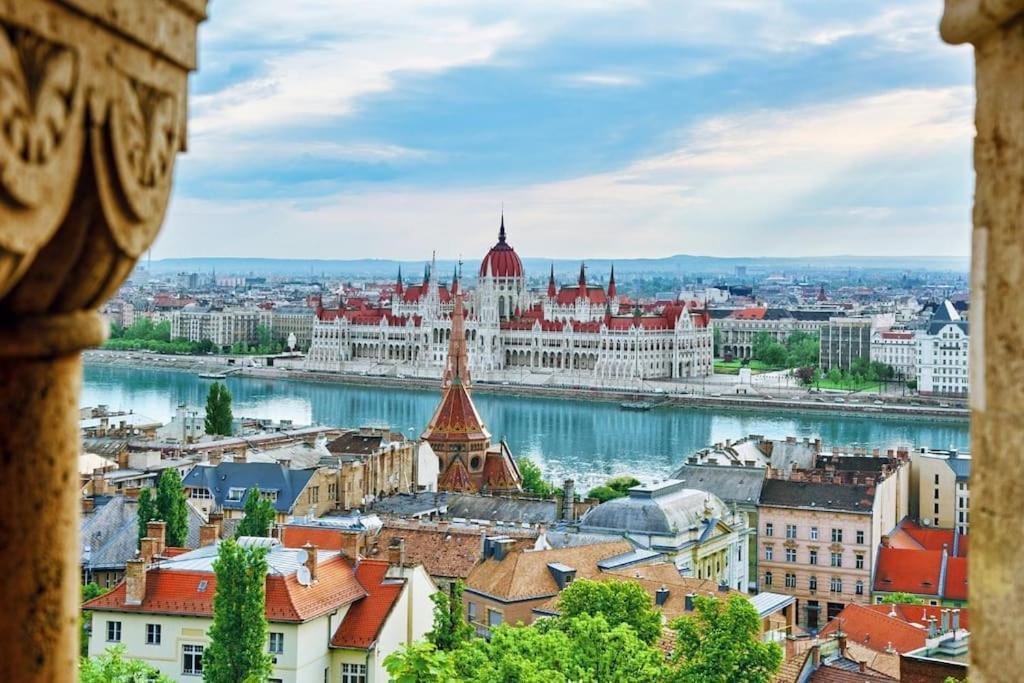 Parisian Soul In The Heart Of Budapeste Exterior foto