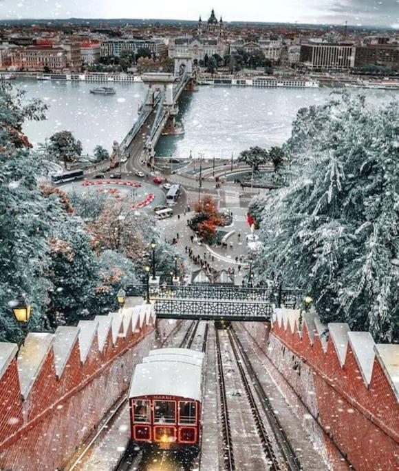 Parisian Soul In The Heart Of Budapeste Exterior foto