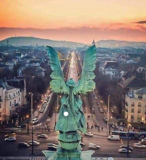 Parisian Soul In The Heart Of Budapeste Exterior foto